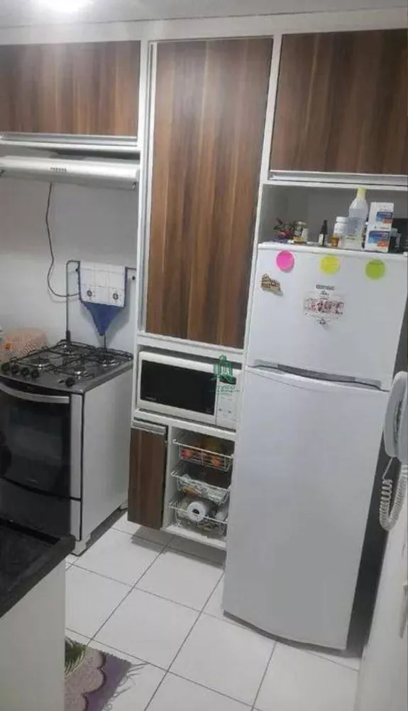 Apartamento à venda com 2 quartos, 46m² - Foto 3