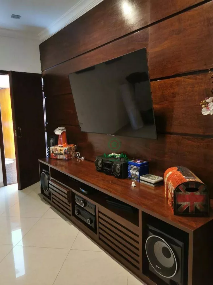 Sobrado, 4 quartos, 220 m² - Foto 3