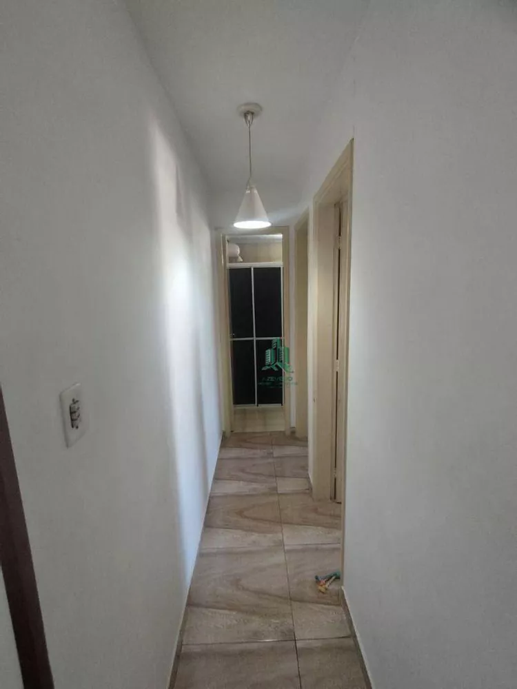 Apartamento à venda com 2 quartos, 45m² - Foto 3