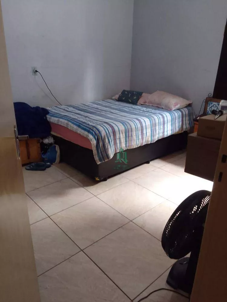 Casa à venda com 3 quartos, 250m² - Foto 12