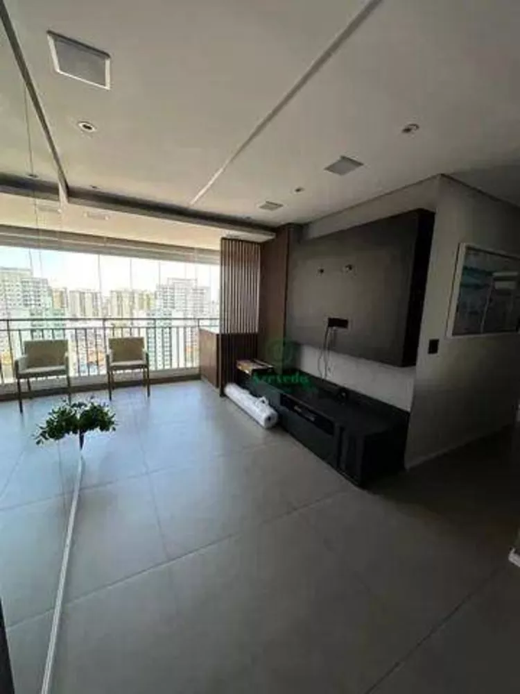 Apartamento à venda com 2 quartos, 69m² - Foto 1