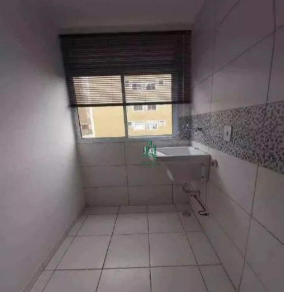 Apartamento à venda com 2 quartos, 40m² - Foto 5