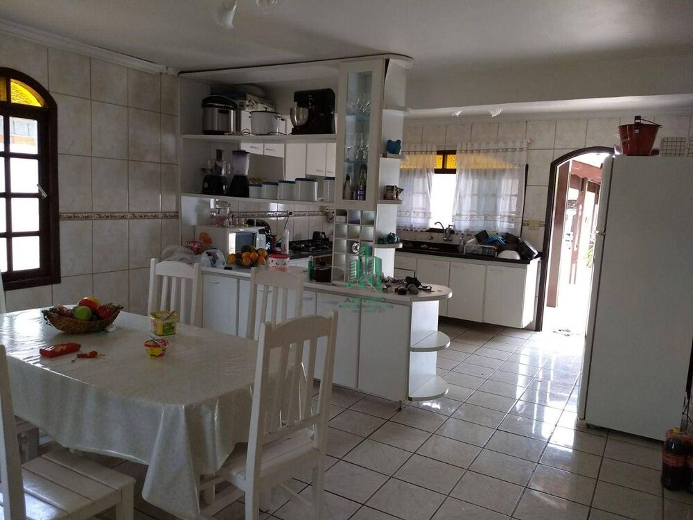 Sobrado à venda com 3 quartos, 400m² - Foto 4