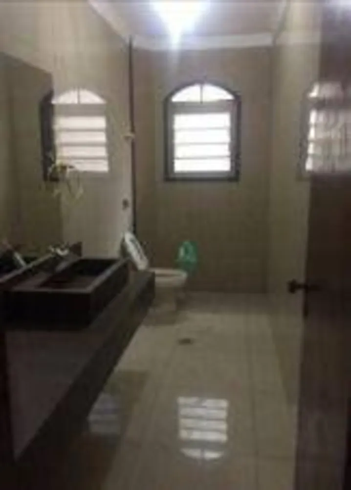 Sobrado, 3 quartos, 299 m² - Foto 2