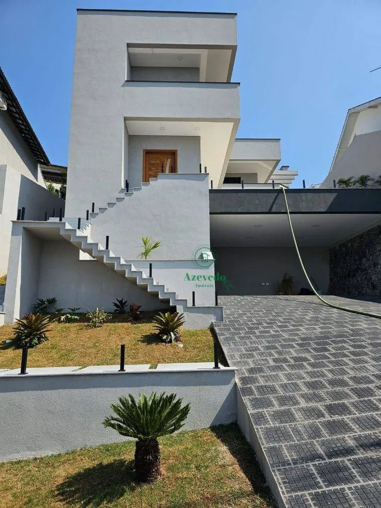 Sobrado, 3 quartos, 355 m² - Foto 1