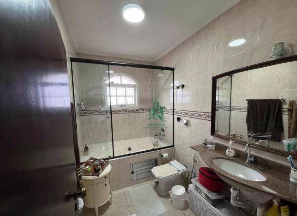 Sobrado, 4 quartos, 238 m² - Foto 2