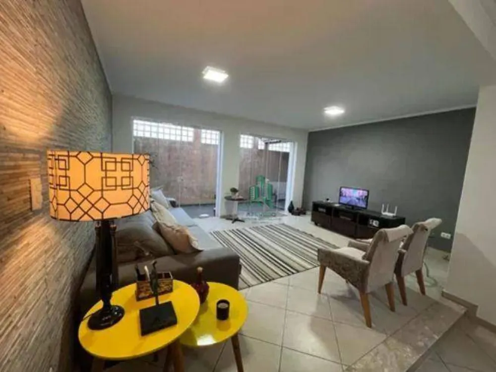 Sobrado, 4 quartos, 238 m² - Foto 1