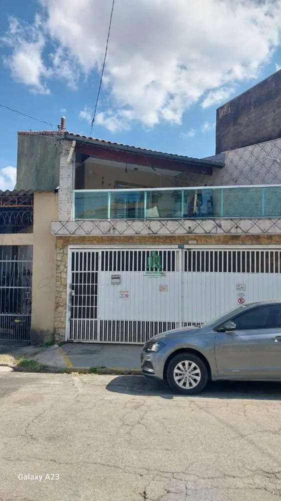 Sobrado, 3 quartos, 196 m² - Foto 2