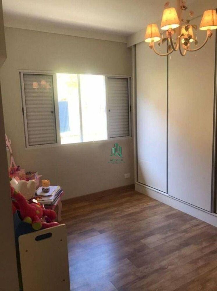 Casa, 3 quartos, 295 m² - Foto 1