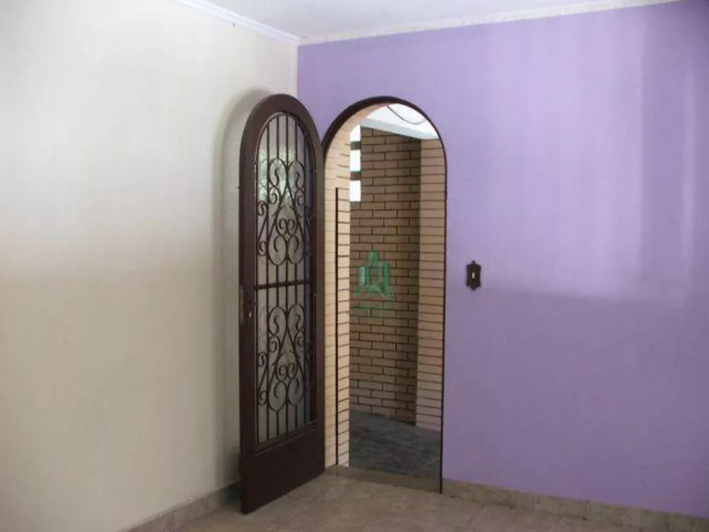 Sobrado à venda com 2 quartos, 190m² - Foto 4