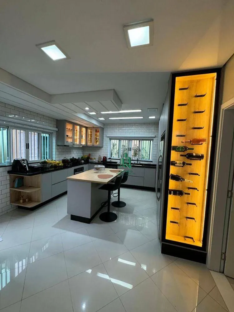 Sobrado, 4 quartos, 380 m² - Foto 3