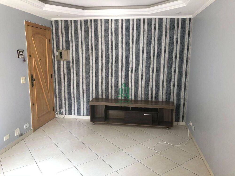 Apartamento à venda com 2 quartos, 65m² - Foto 2