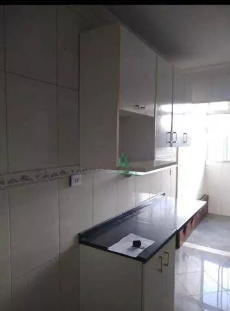 Apartamento à venda com 2 quartos, 64m² - Foto 2