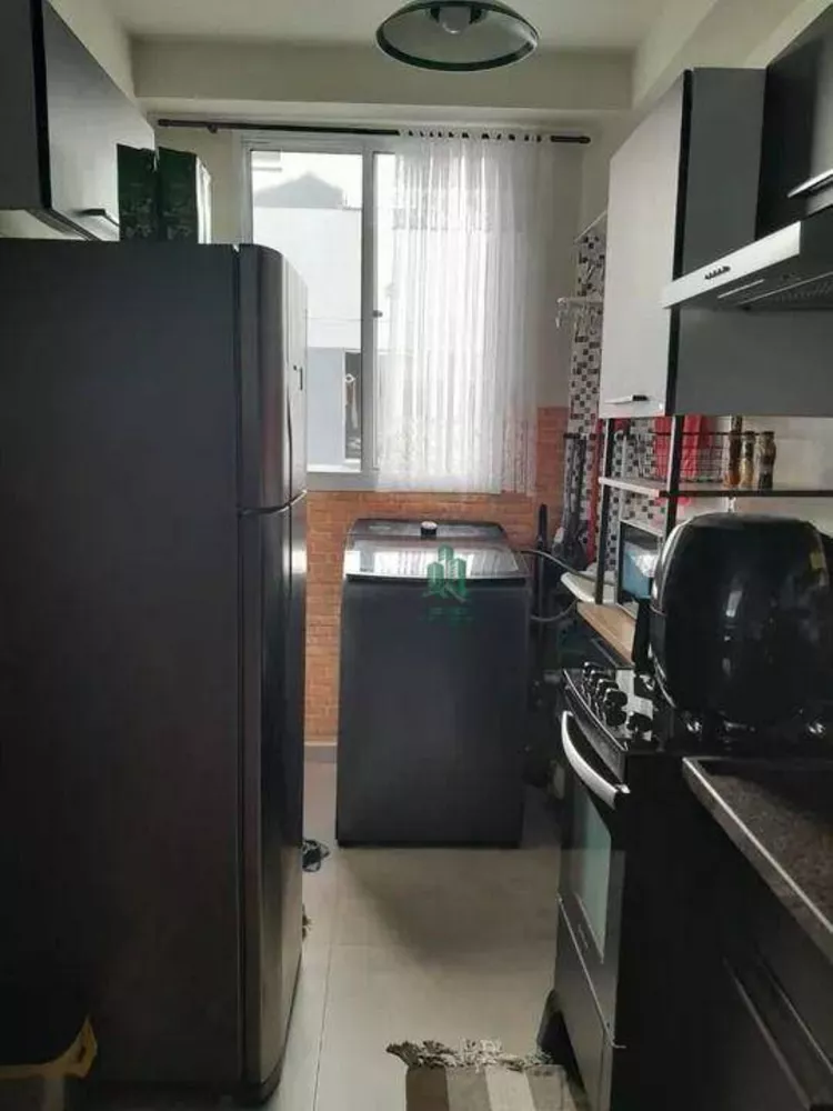 Apartamento à venda com 2 quartos, 45m² - Foto 3