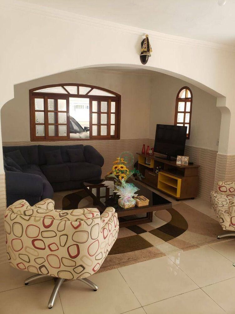 Casa, 3 quartos, 182 m² - Foto 1