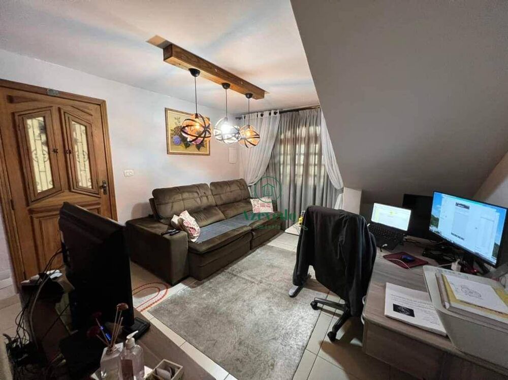 Sobrado à venda com 3 quartos, 192m² - Foto 2