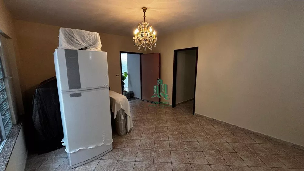 Casa, 4 quartos, 196 m² - Foto 1