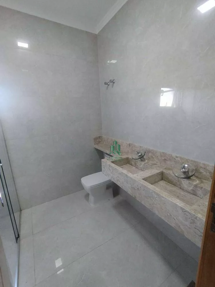 Sobrado à venda com 4 quartos, 300m² - Foto 8