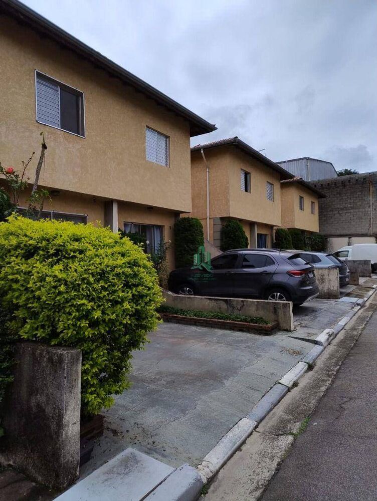 Apartamento à venda com 3 quartos, 85m² - Foto 1