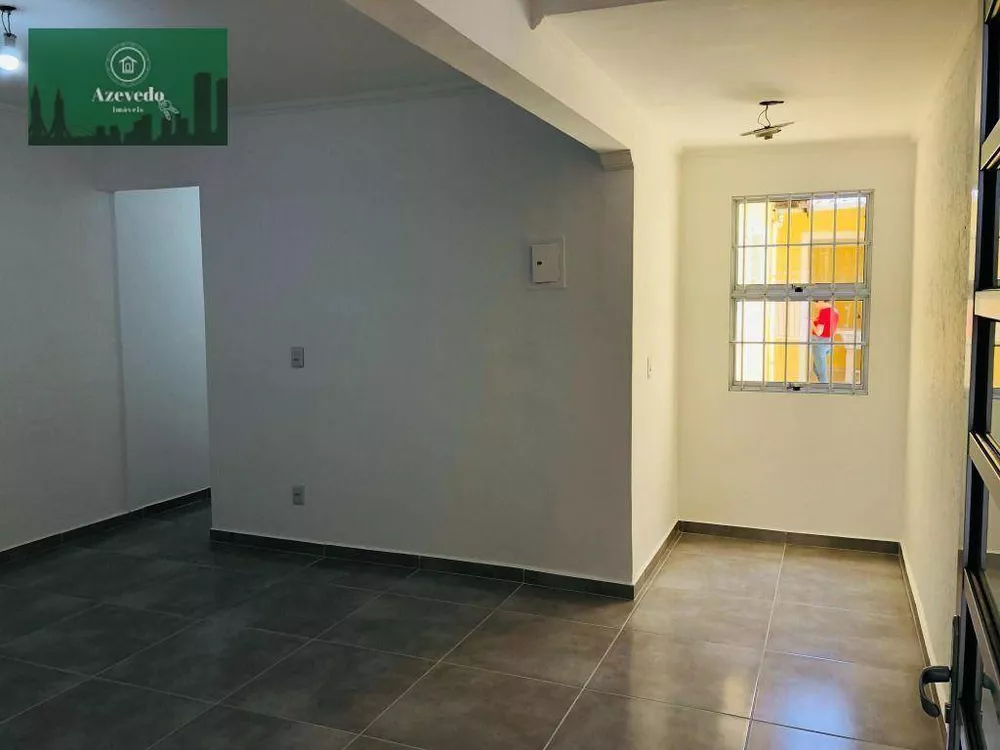 Casa à venda com 3 quartos, 115m² - Foto 2