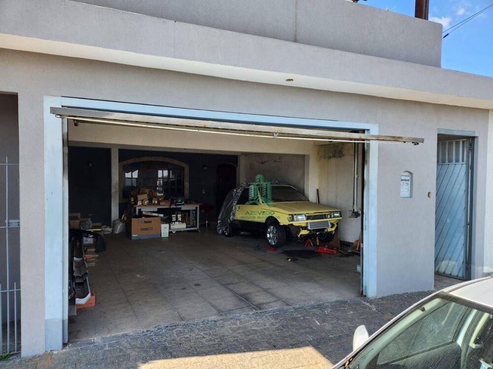 Casa à venda com 3 quartos, 210m² - Foto 3