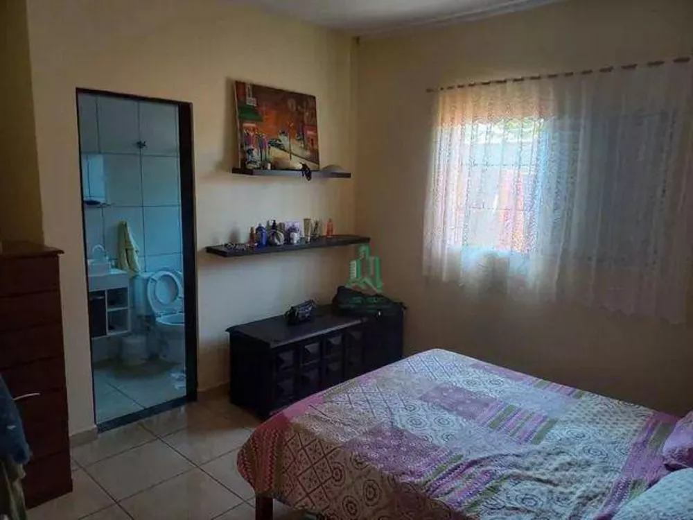 Casa à venda com 3 quartos, 250m² - Foto 4