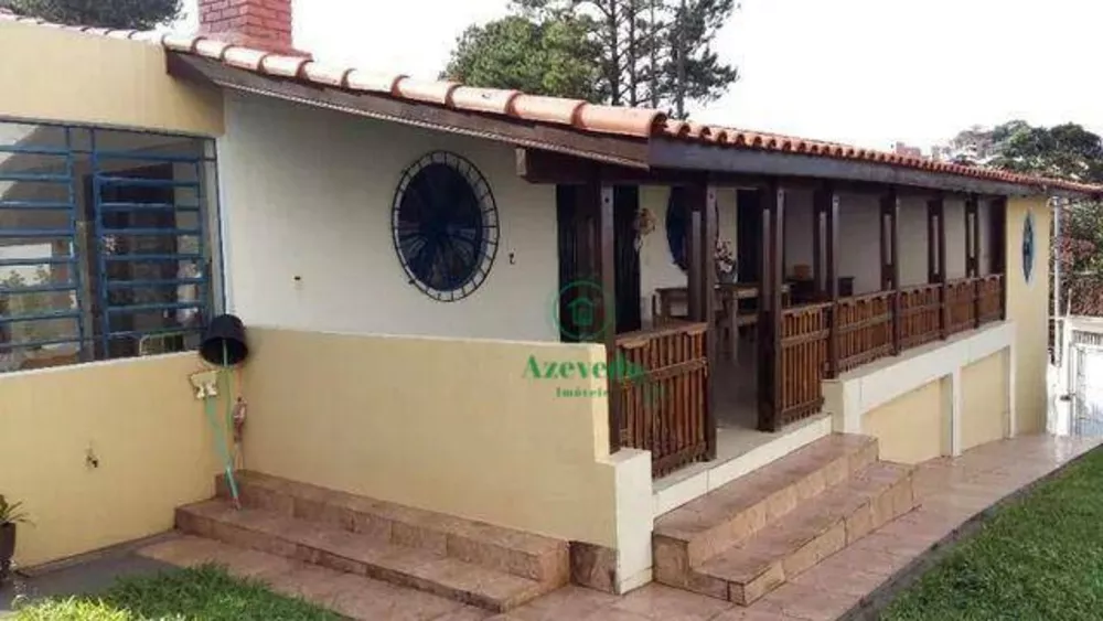 Casa à venda com 5 quartos, 900m² - Foto 1