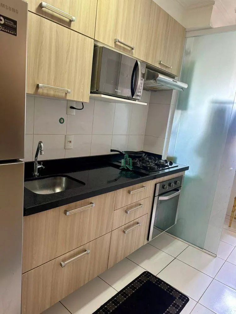 Apartamento à venda com 2 quartos, 68m² - Foto 5