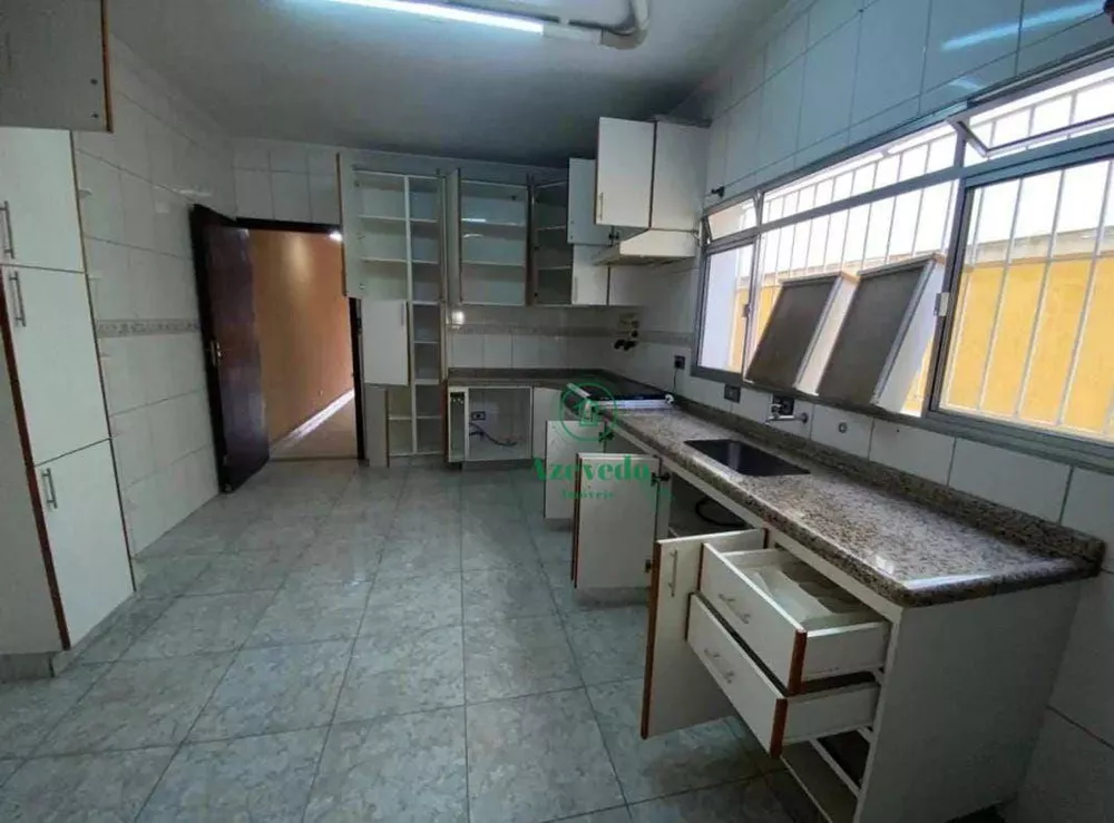 Sobrado à venda com 3 quartos, 125m² - Foto 2