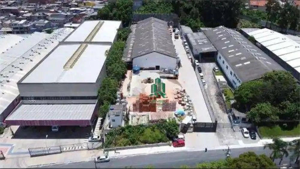 Depósito-Galpão, 2600 m² - Foto 1