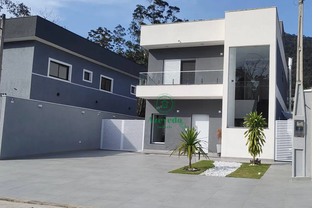Sobrado, 3 quartos, 230 m² - Foto 1