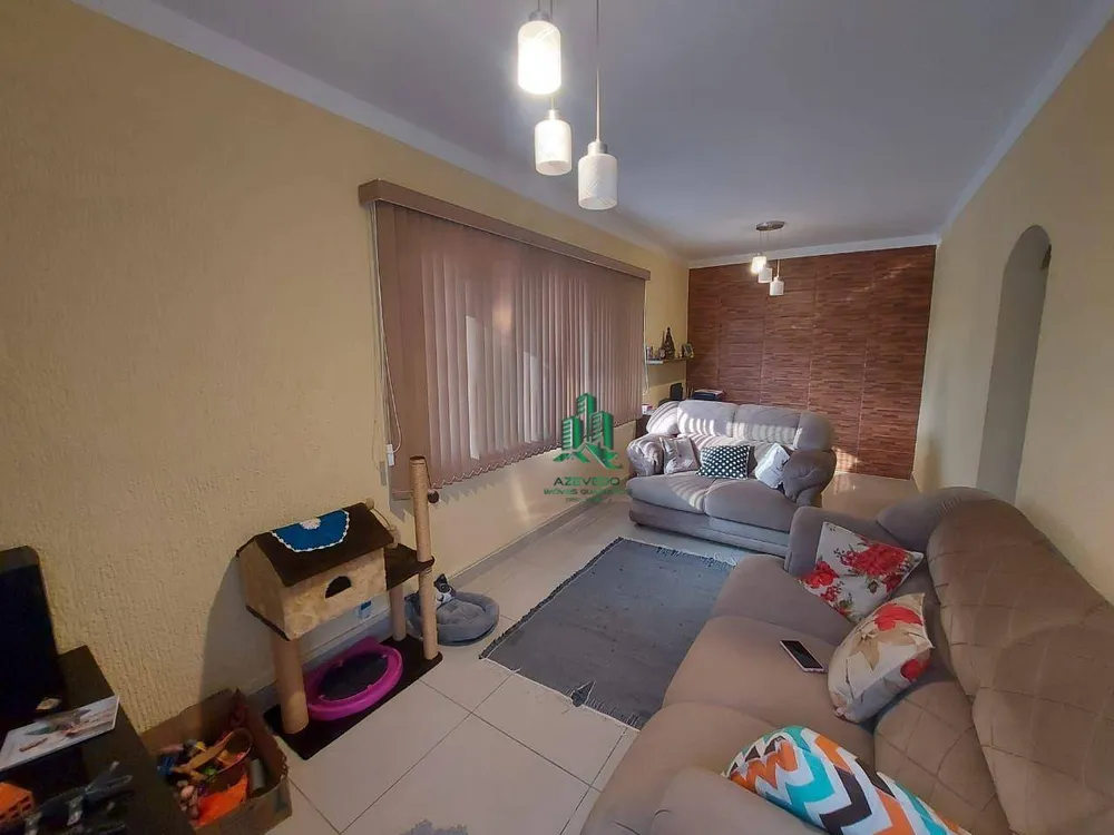 Casa, 4 quartos, 250 m² - Foto 1