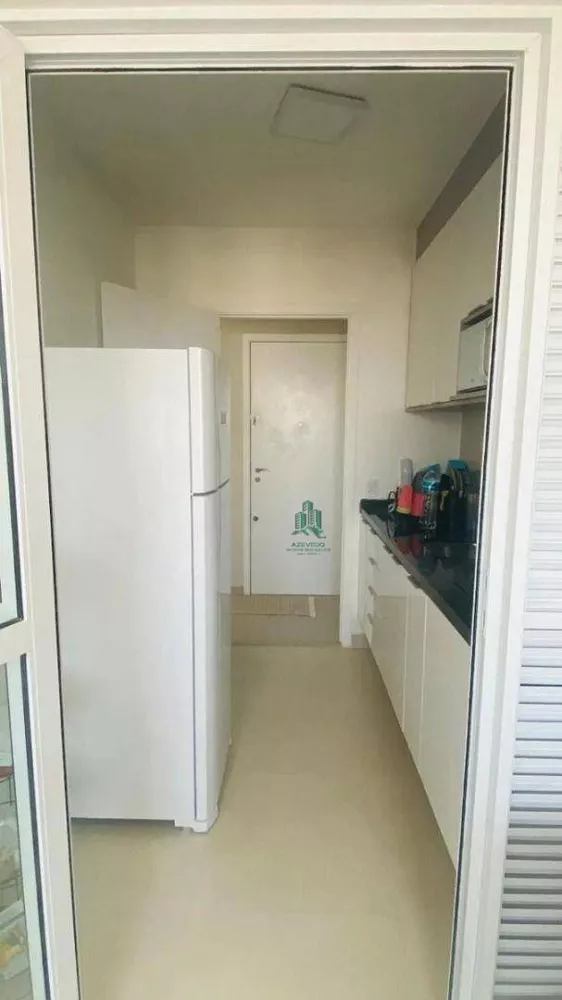 Apartamento à venda com 2 quartos, 60m² - Foto 2