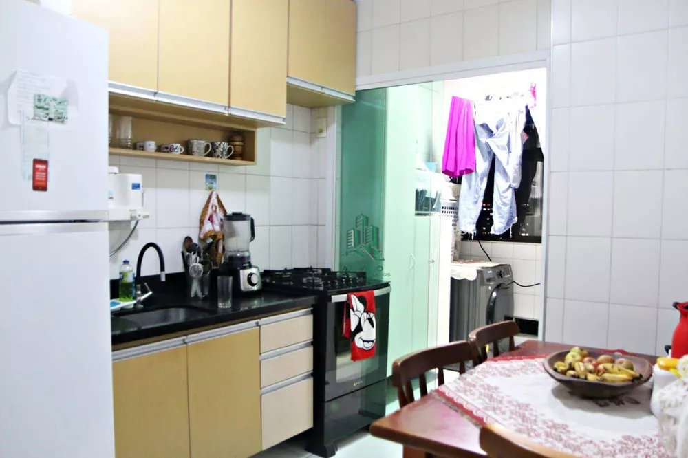 Apartamento à venda com 3 quartos, 65m² - Foto 3