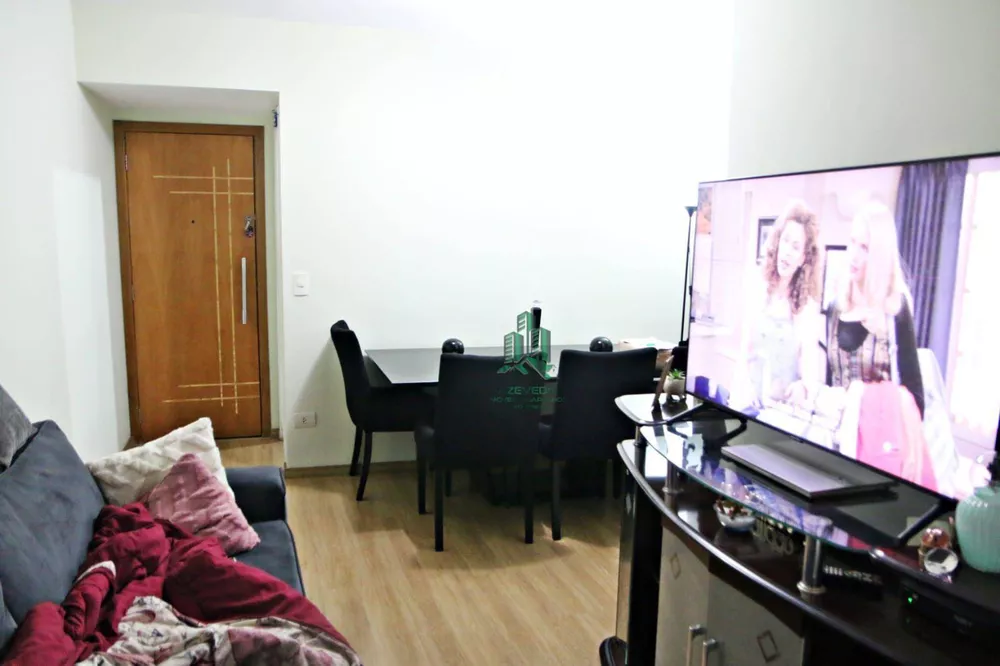 Apartamento à venda com 3 quartos, 65m² - Foto 2