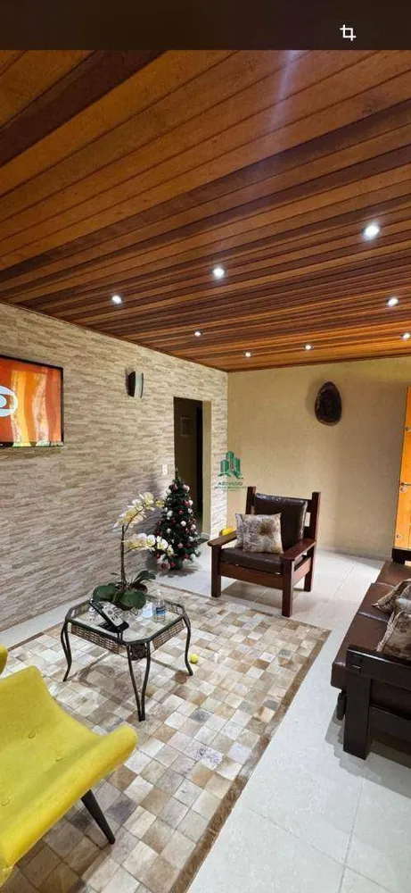 Casa, 4 quartos, 215 m² - Foto 2