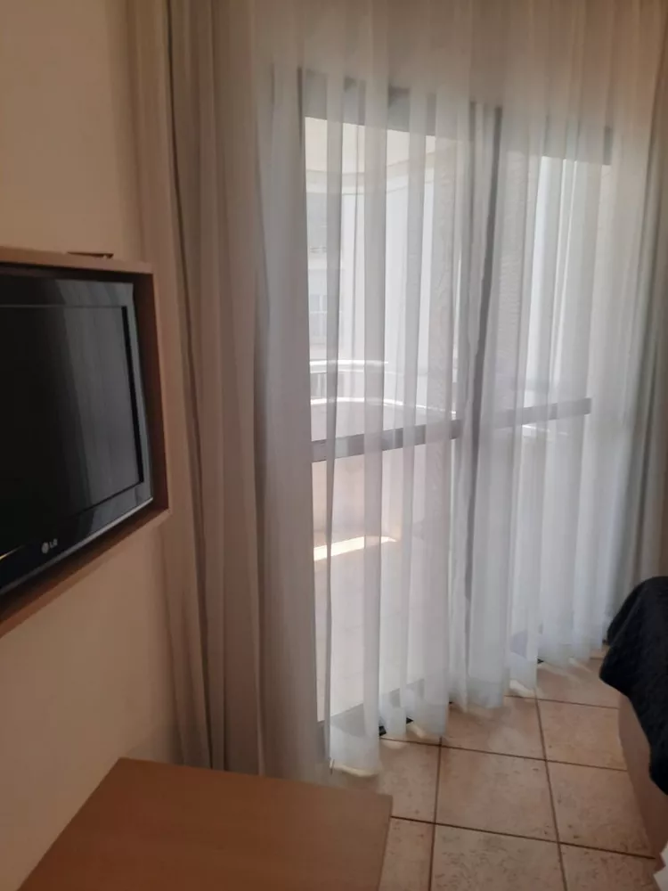 Apartamento à venda com 1 quarto, 45m² - Foto 2