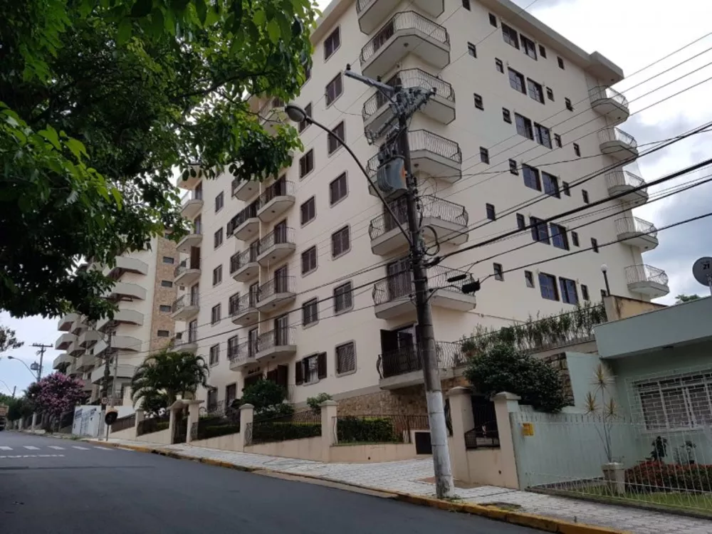 Apartamento à venda com 3 quartos, 174m² - Foto 1