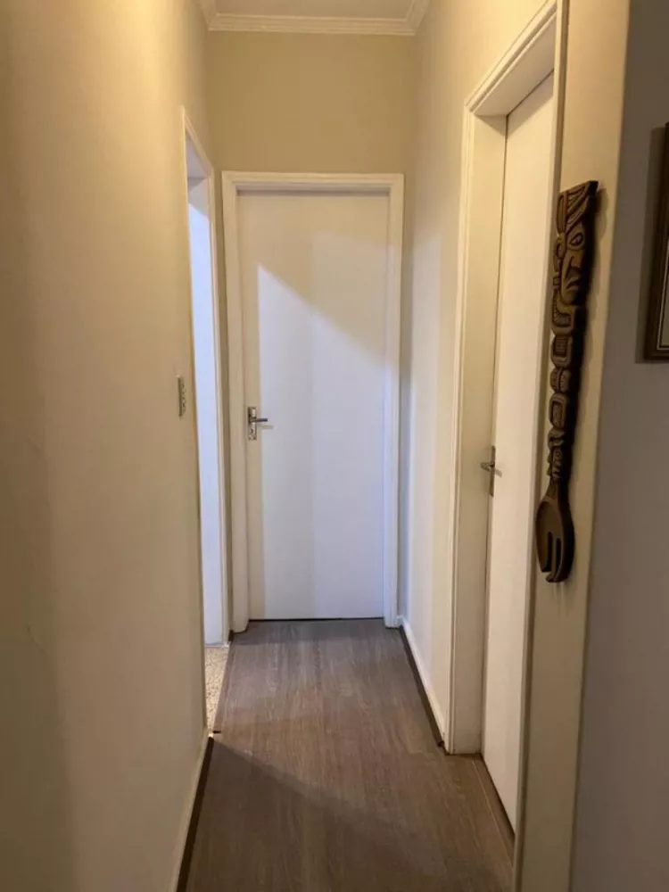 Apartamento à venda com 2 quartos, 70m² - Foto 4