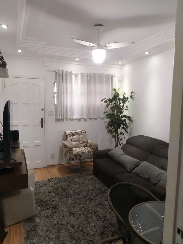 Apartamento à venda com 2 quartos, 62m² - Foto 1