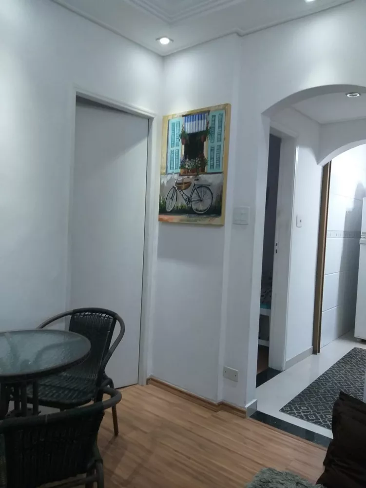 Apartamento à venda com 2 quartos, 62m² - Foto 4