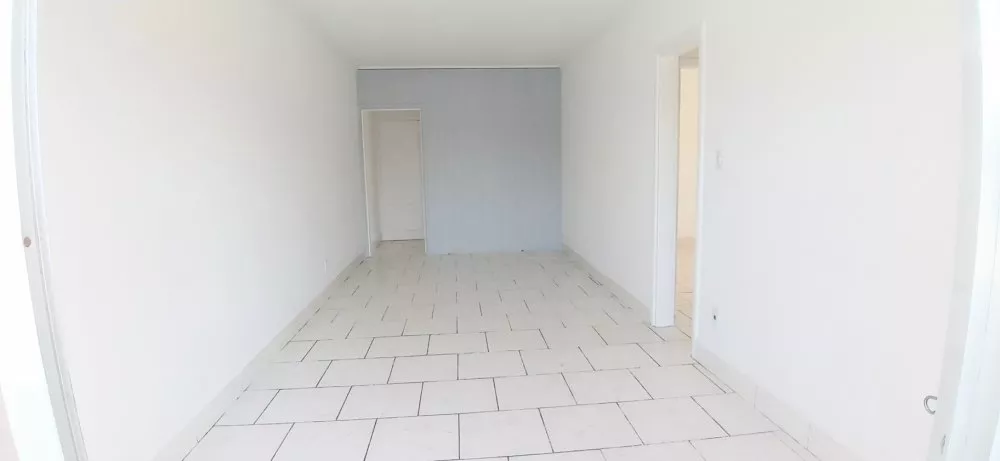 Apartamento à venda com 2 quartos, 100m² - Foto 4