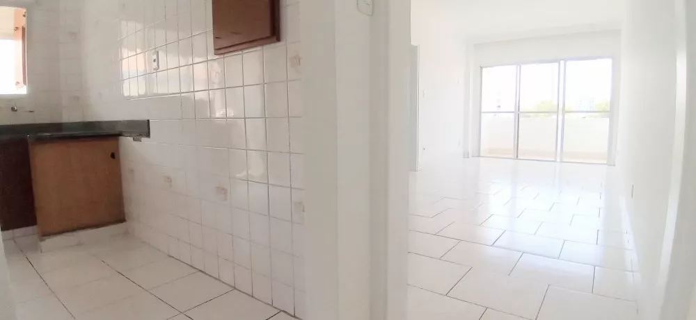 Apartamento à venda com 2 quartos, 100m² - Foto 2