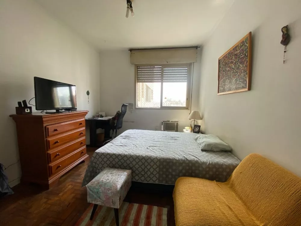 Apartamento à venda com 3 quartos, 212m² - Foto 2