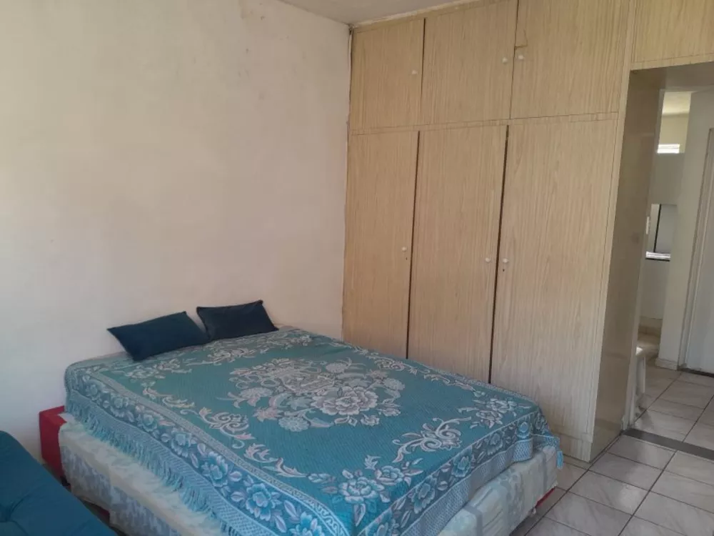 Apartamento à venda com 1 quarto, 37m² - Foto 2