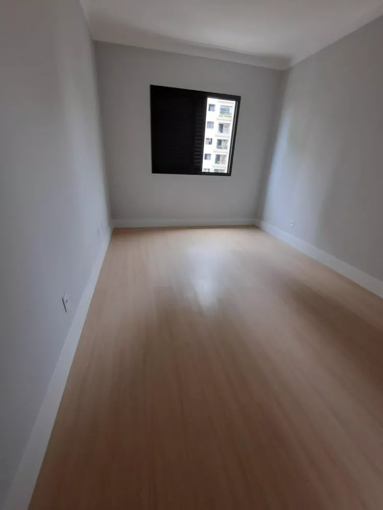 Apartamento à venda com 3 quartos, 130m² - Foto 6