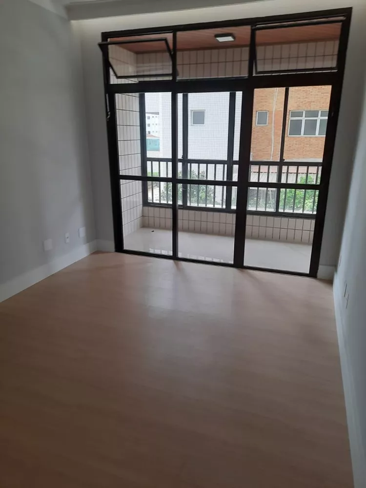 Apartamento à venda com 3 quartos, 130m² - Foto 5