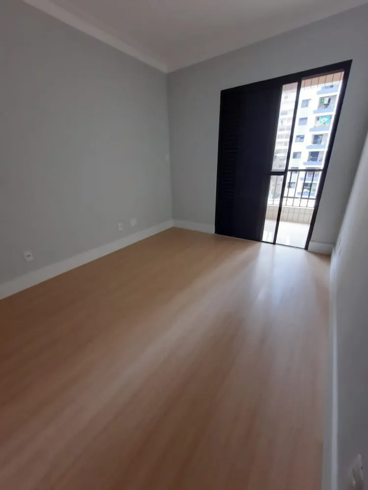 Apartamento, 3 quartos, 130 m² - Foto 1
