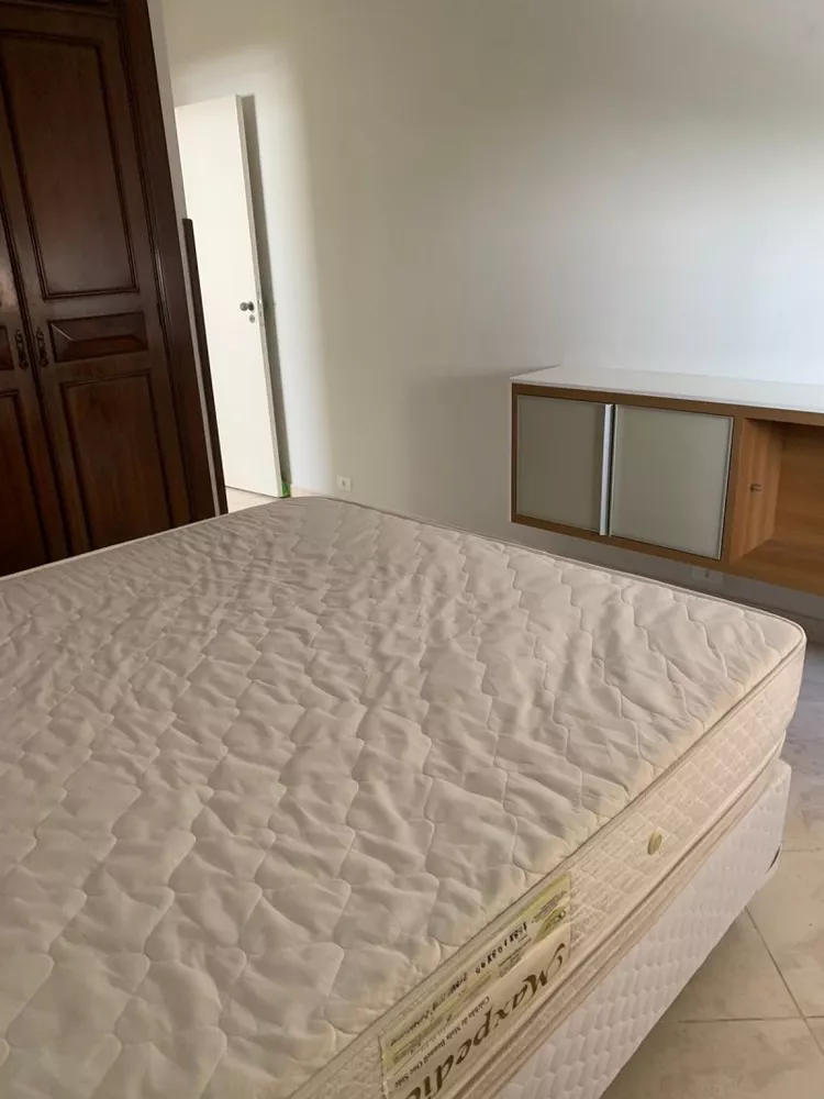 Apartamento para alugar com 3 quartos, 165m² - Foto 4