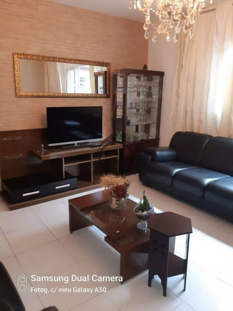 Apartamento para alugar com 2 quartos, 75m² - Foto 2